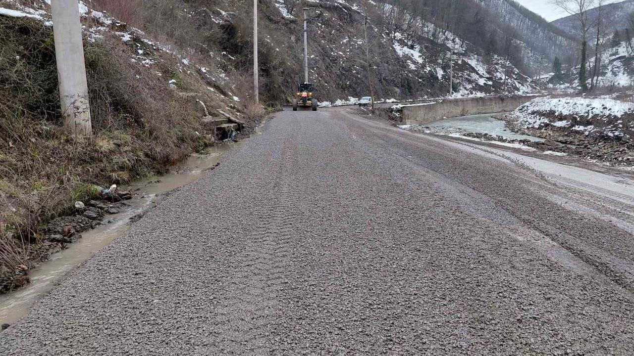 Uğur Köyü Grup Yolu'nda Bakım Çalışmaları Tamamlandı