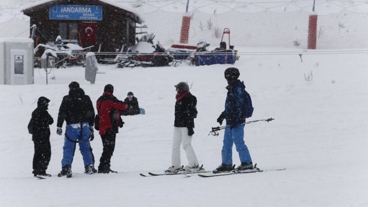 Uludağ'da Kar Kalınlığı 95 Santimetreye Ulaştı