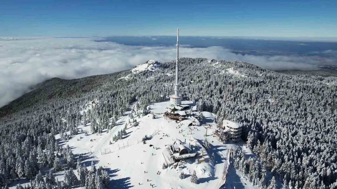 Uludağ'da Kış Turizmi Yoğunluğu Drone ile Görüntülendi