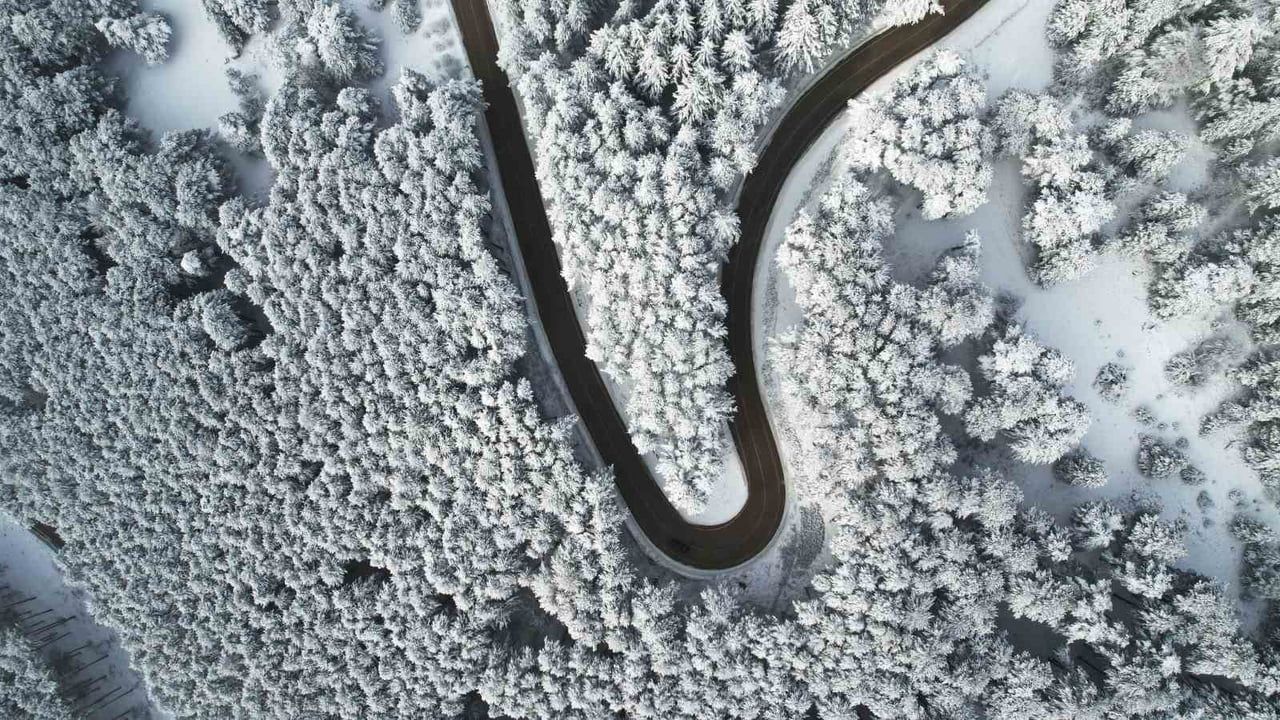Uludağ'ın Kış Güzellikleri Dron ile Görüntülendi