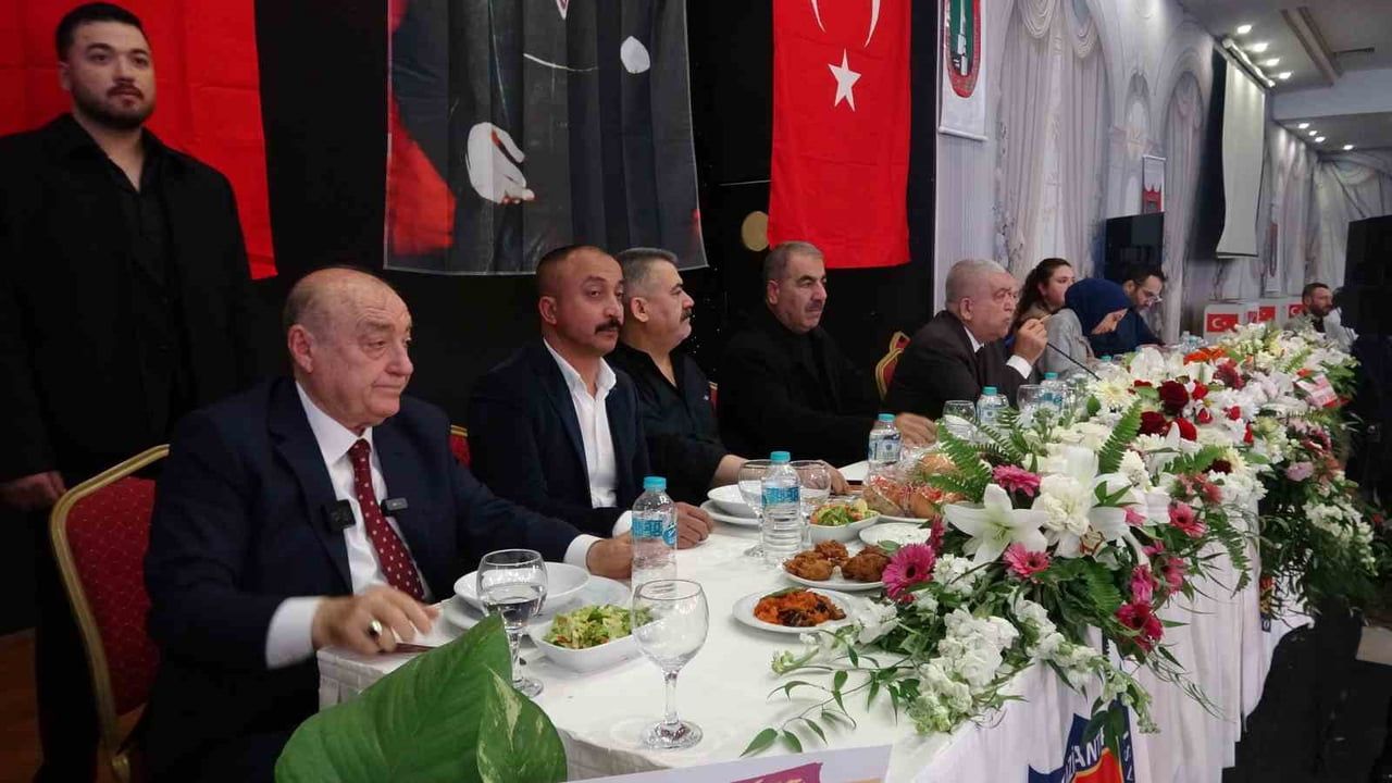 Ünal Akdoğan Yeniden Gaziantep Şoförler ve Otomobilciler Odası Başkanı