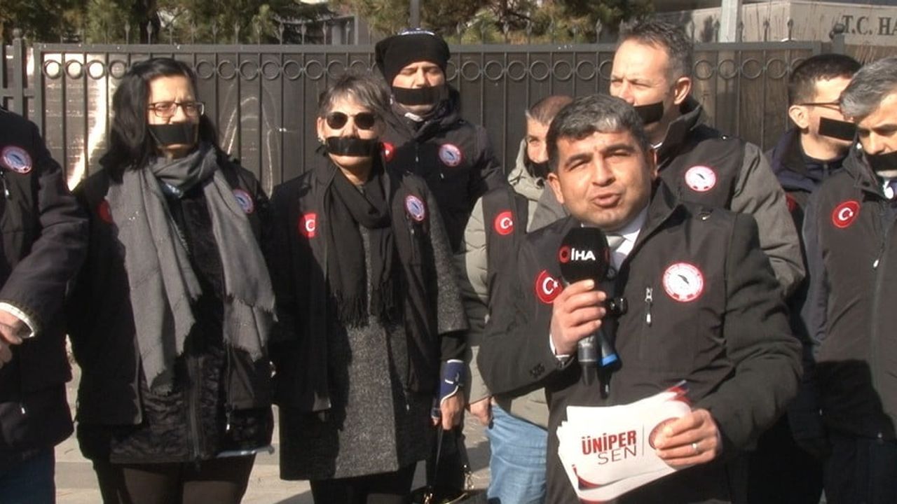 ÜNİPERSEN'den Memur Maaşlarına Ek Zam Çağrısı