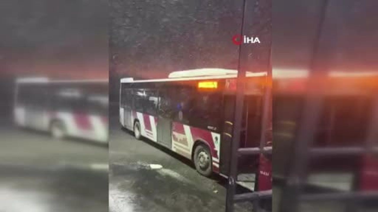 Urla'da Kar Yağışı Neşesi