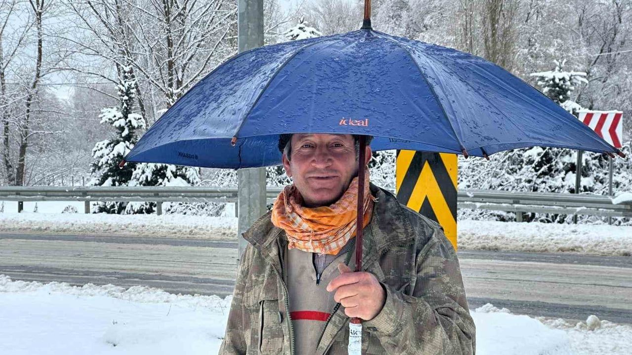 Uşak-Ankara Karayolunda Kar Engeli