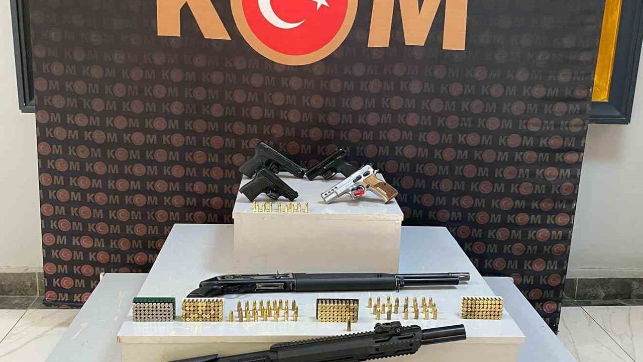 Uşak'ta Sosyal Medyadan Silah Paylaşımları Engellendi