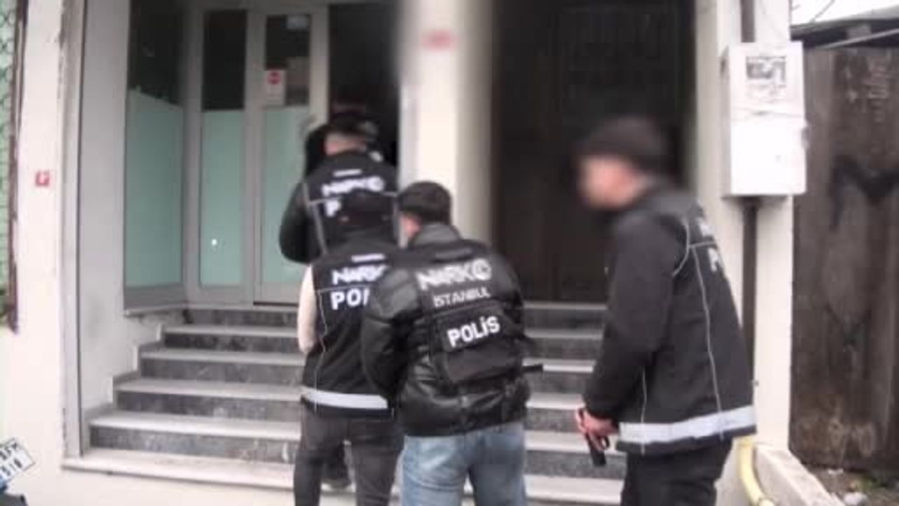 Uyuşturucu İmalathanesine Baskın: 6 Gözaltı ve 3.35 Milyon Hap Ele Geçirildi