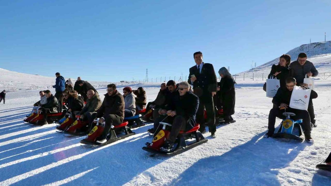 Vali Cahit Çelik, Gazeteciler Günü'nde Medya Mensuplarıyla Buluştu