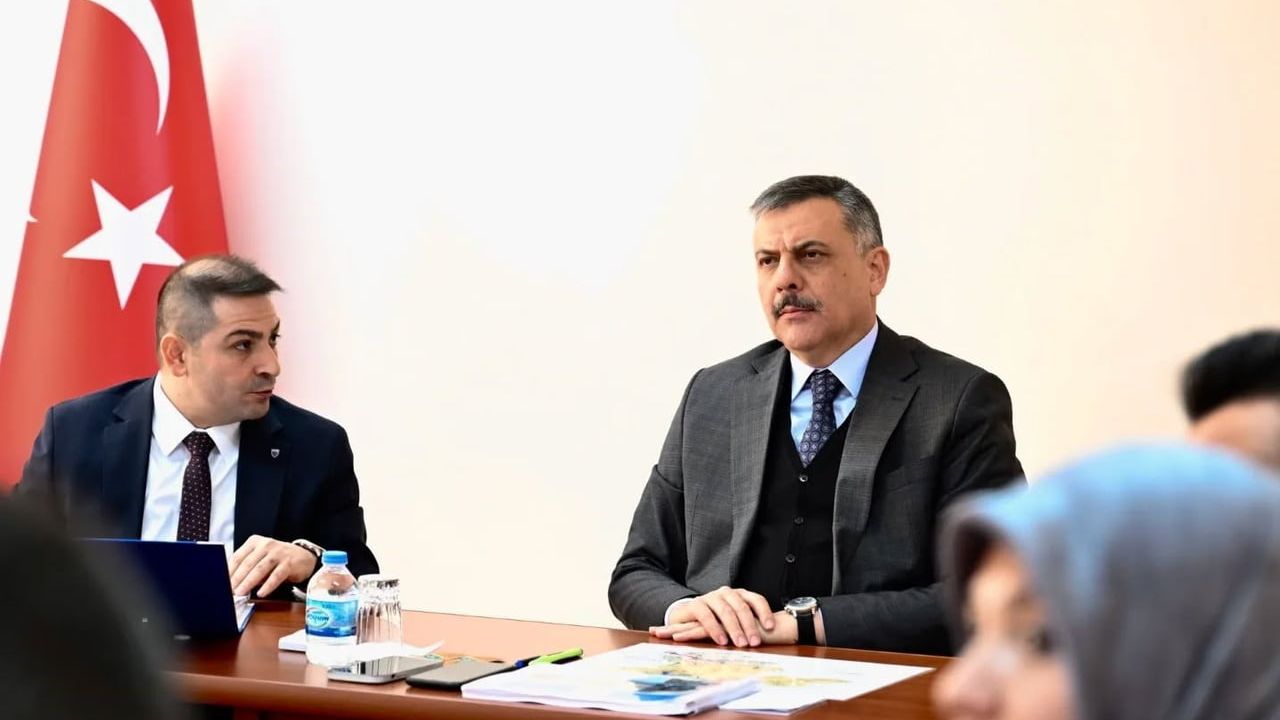 Vali Çiftçi'nin Aziziye Ziyareti