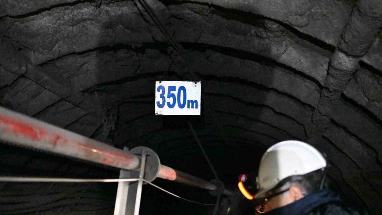 Vali Özkan, Soma'daki Madencilerle Yeni Yılı Kutladı