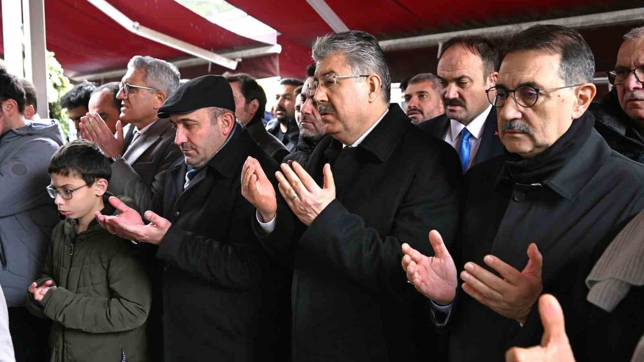 Vali Yılmaz'dan Başkan Albayrak'a Başsağlığı Ziyareti