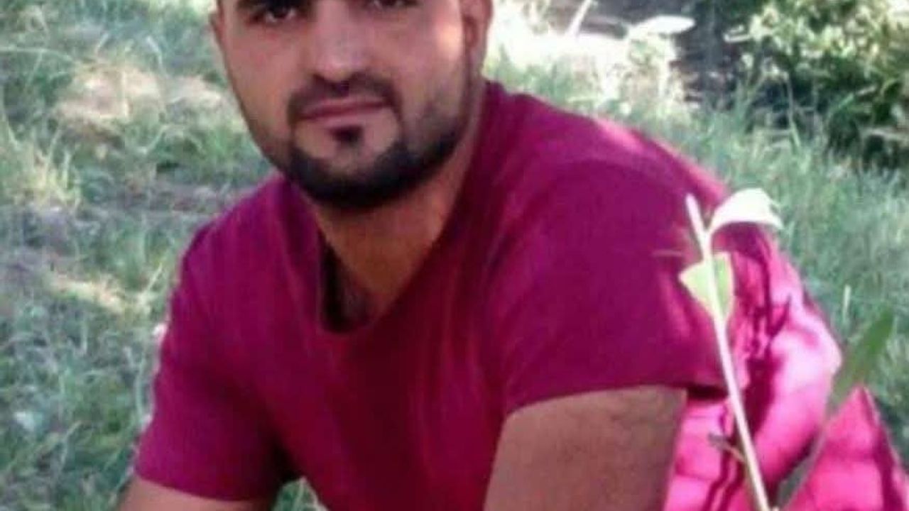 Van’da Genç Bir İş Yerinin Önünde Ölü Bulundu