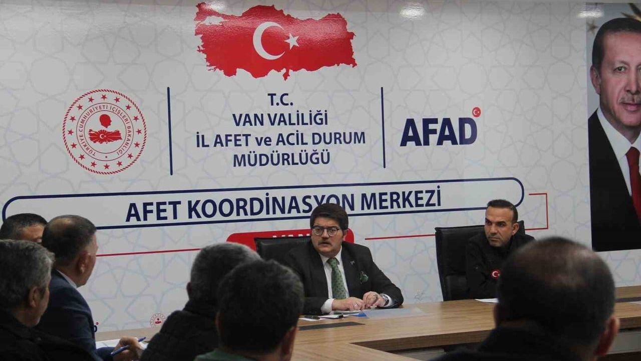 Van'da Olumsuz Hava Şartlarına Karşı Tedbir Toplantısı
