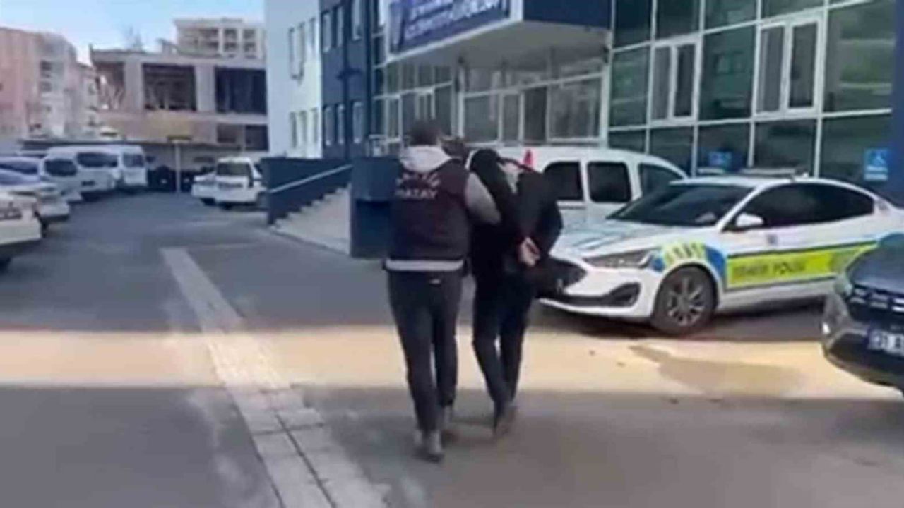 Vergi Suçundan Aranan Şahıs İskenderun'da Yakalandı