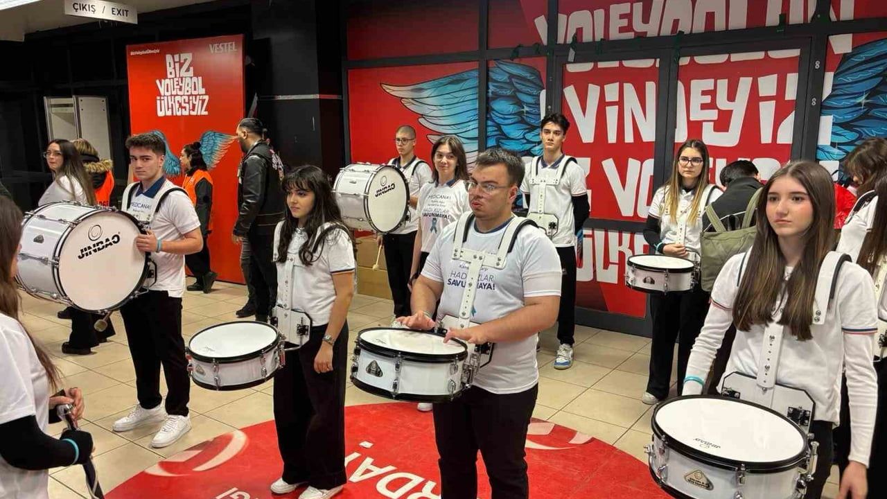 Voleybol Maçında Rahim Ağzı Kanseri Farkındalığı