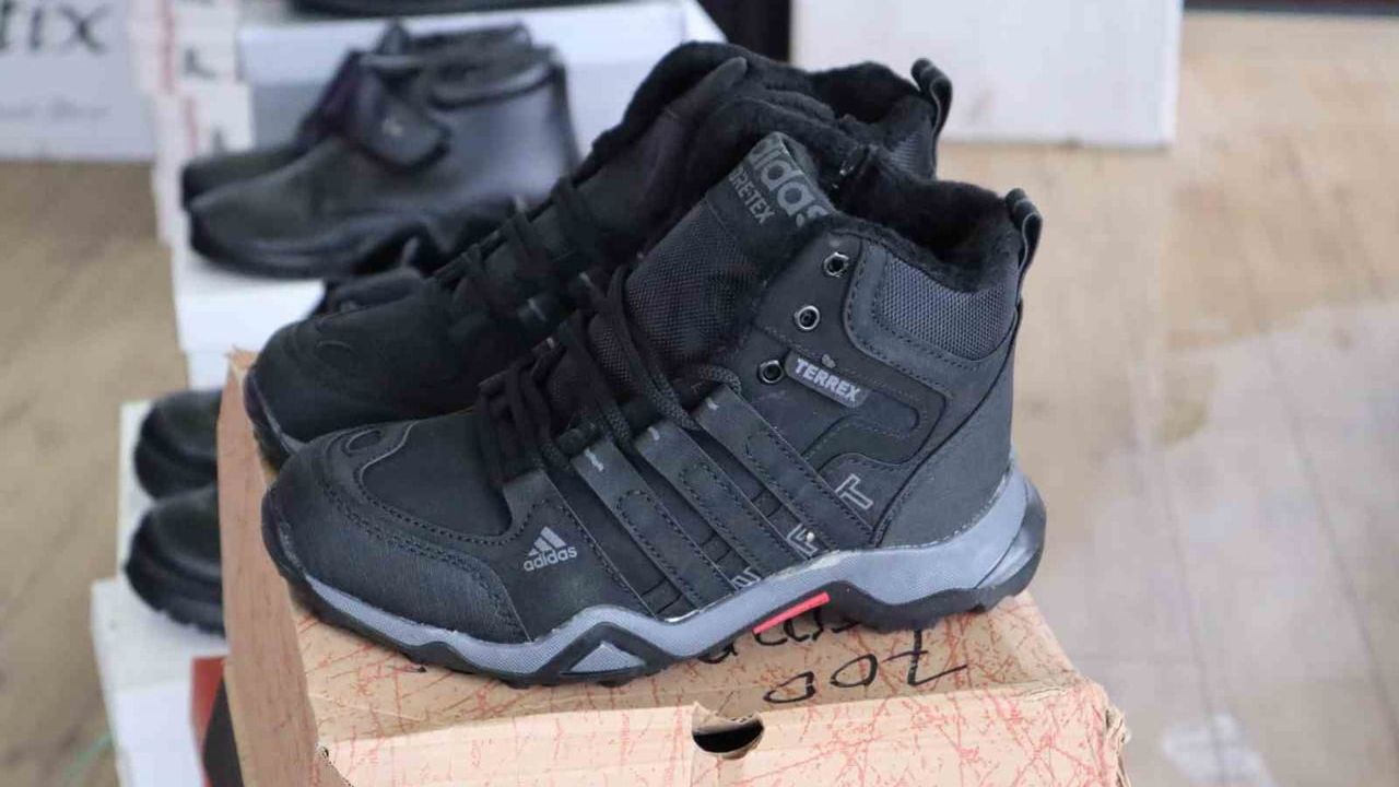 Yalova'dan Çocuklar İçin Ayakkabı Yardım Kampanyası