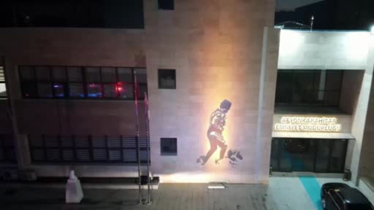 Yapay Zeka Dolandırıcılığına Geçit Yok: 17 Gözaltı