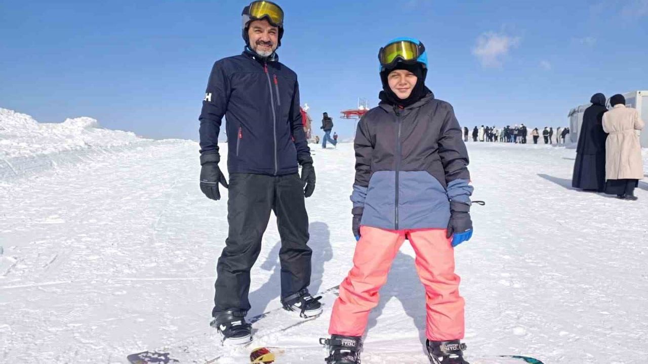 Yedikuyular'da Kayak Keyfi: Yarıyıl Tatili Yoğunluğu