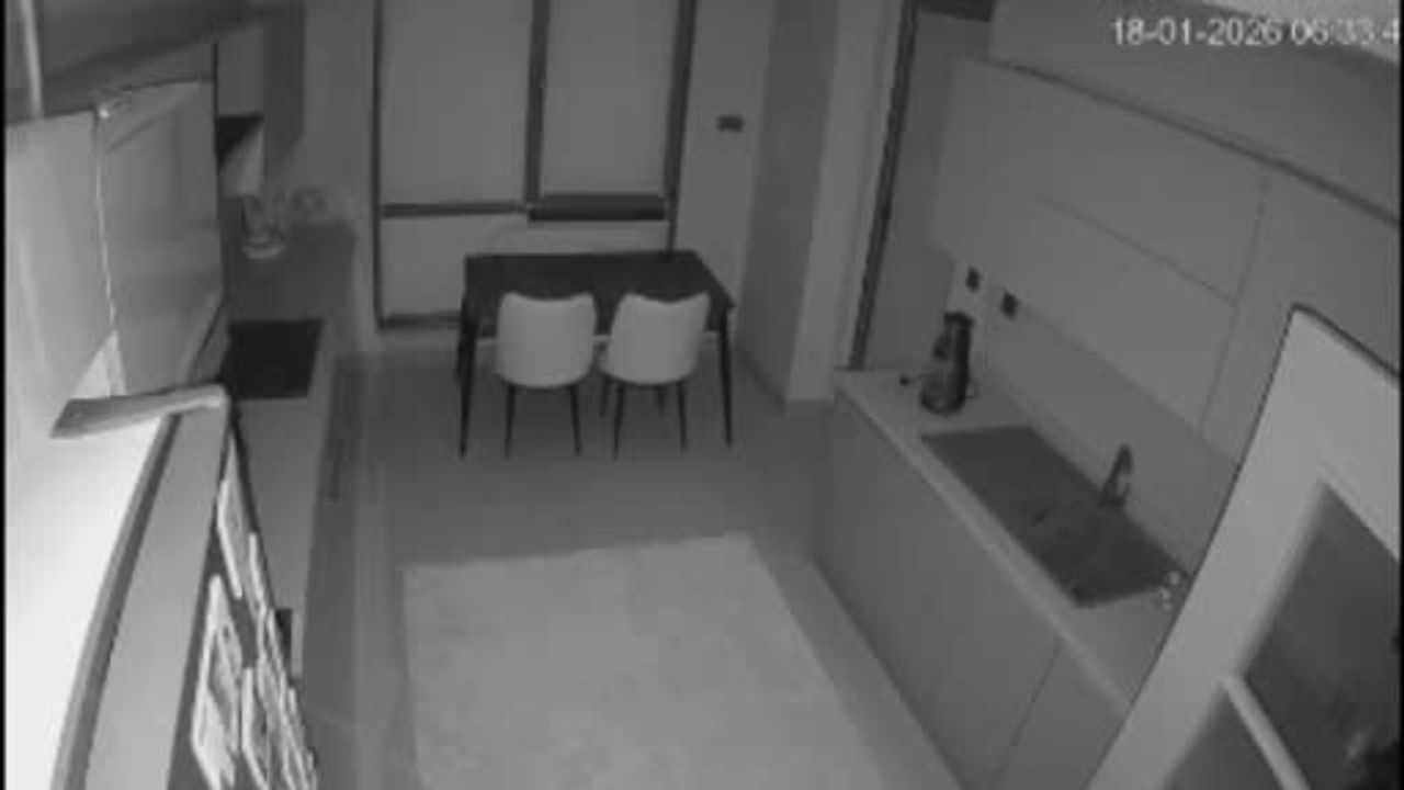 Yeni Tamamlanan Binada Tavan Çöktü