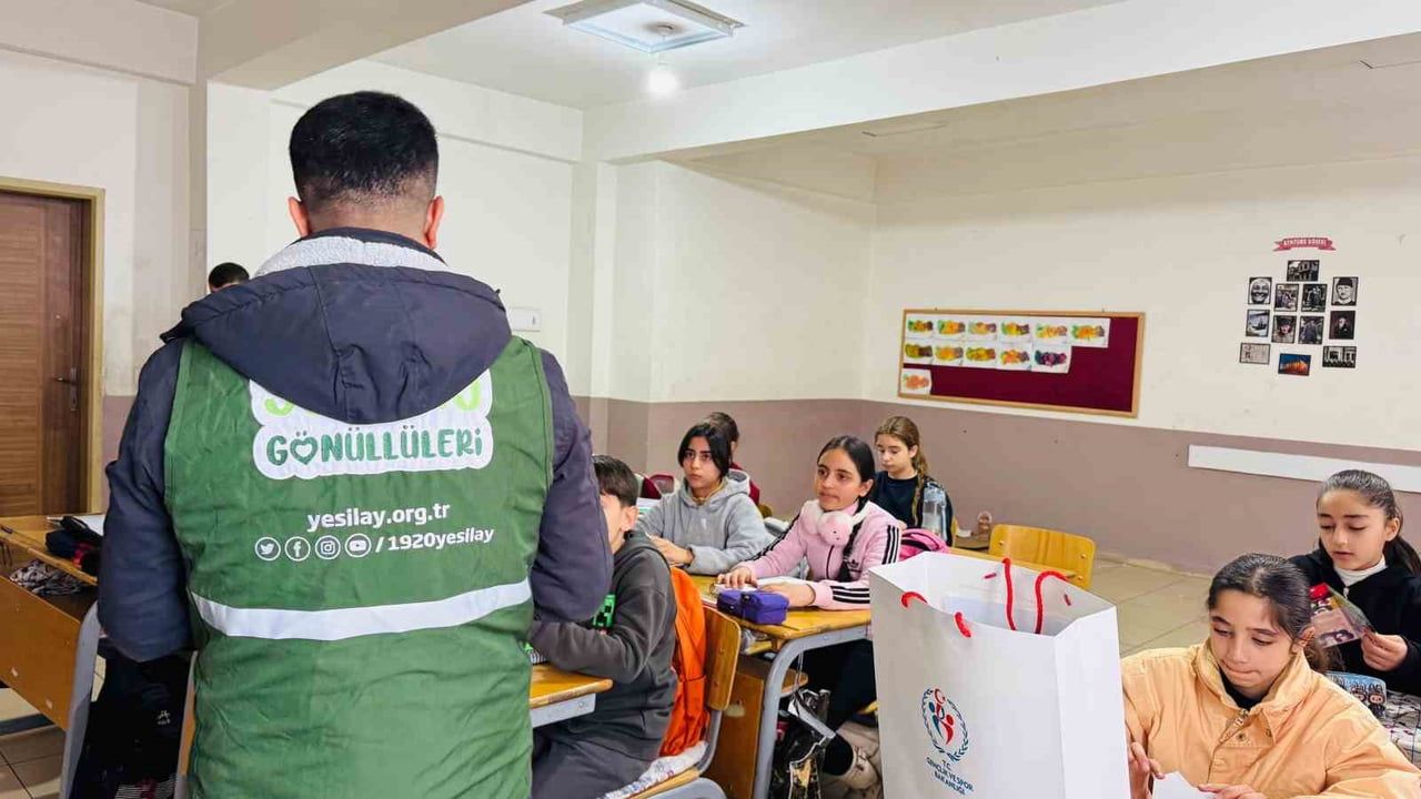 Yeşilay'dan Öğrencilere Bağımlılıkla Mücadele Eğitimi