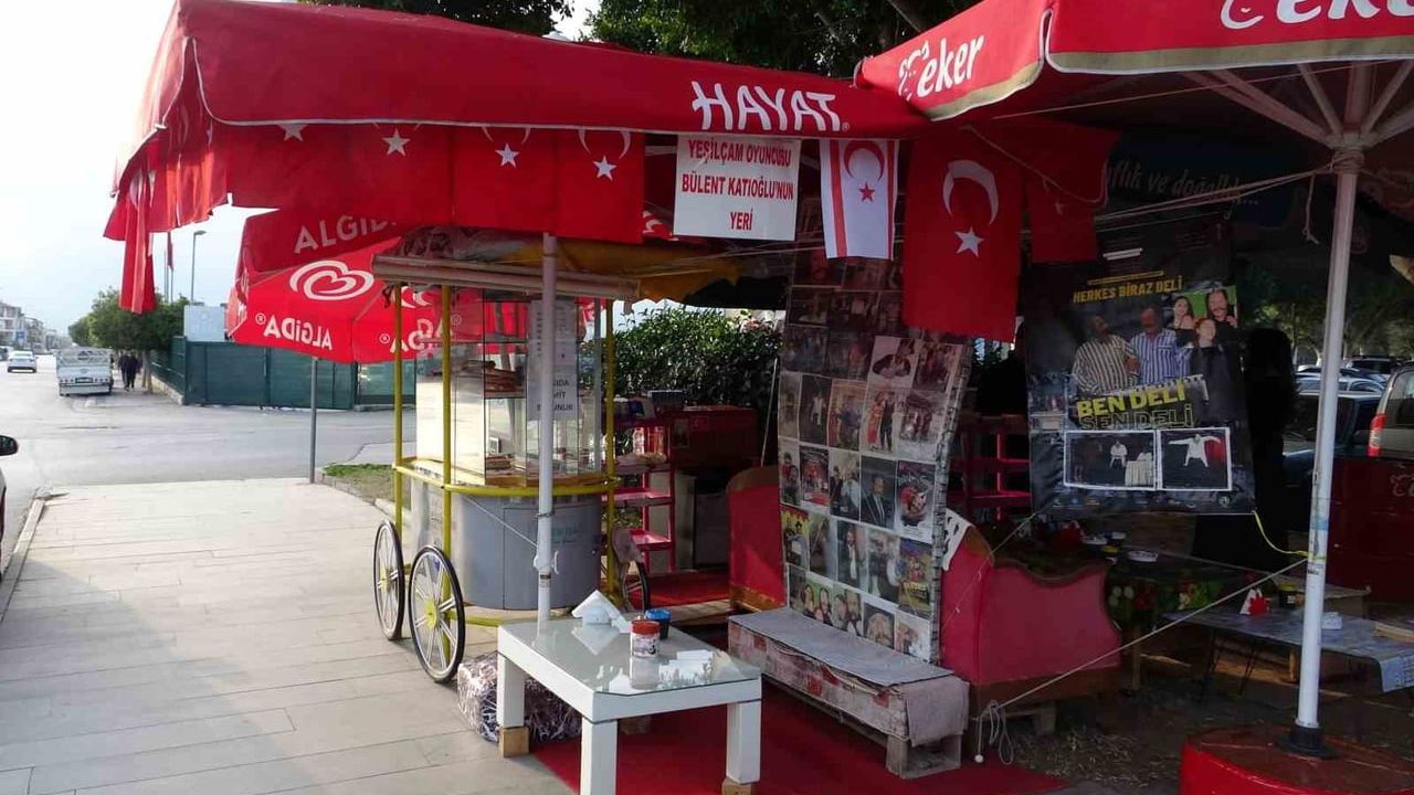 Yeşilçam'dan Simit Tezgahına: Bülent Katıoğlu'nun Hayat Yolculuğu