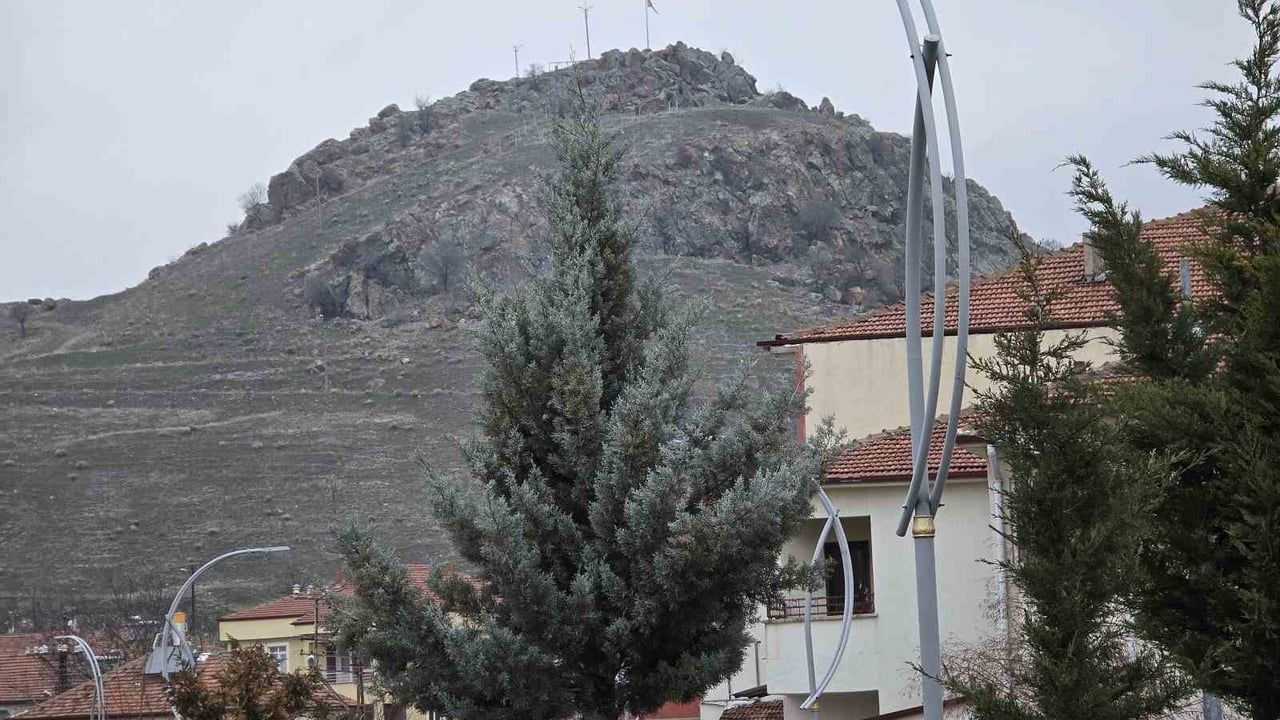 Yılan Boynu Tepesi: Tarihin Gizemli Noktası