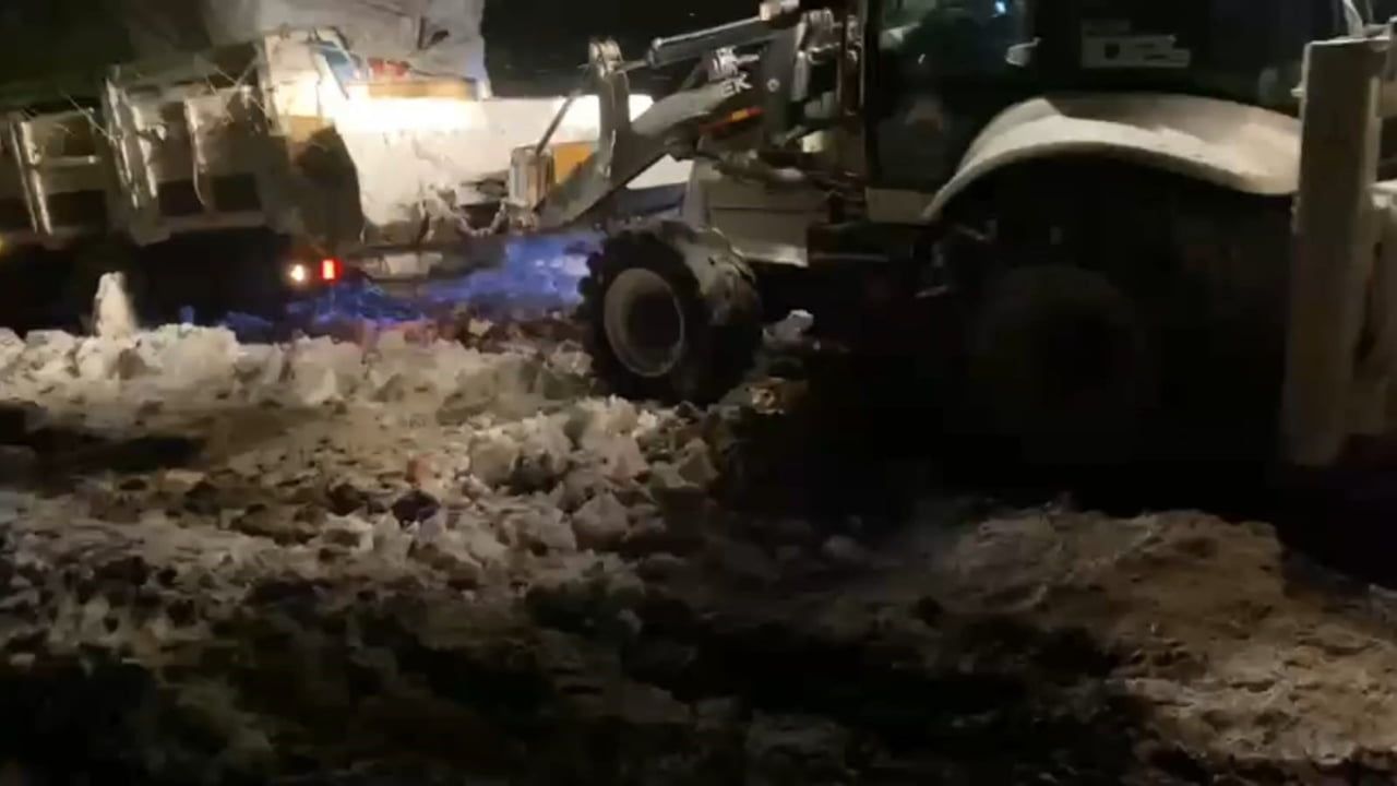 Yoğun Kar Yağışı Sonrası Mahsur Kalan Araç Kurtarıldı