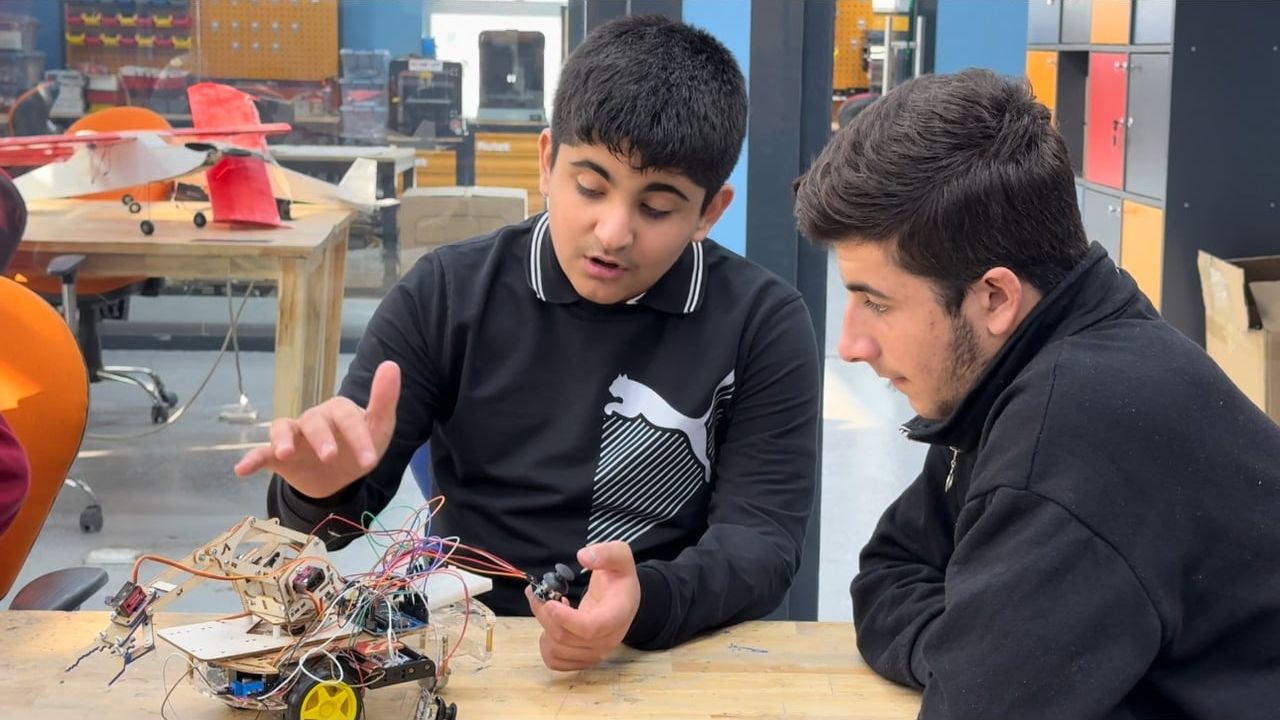 Yüksekova'nın İlk Robotik Takımı 'Bezoar' İstanbul Yolcusu