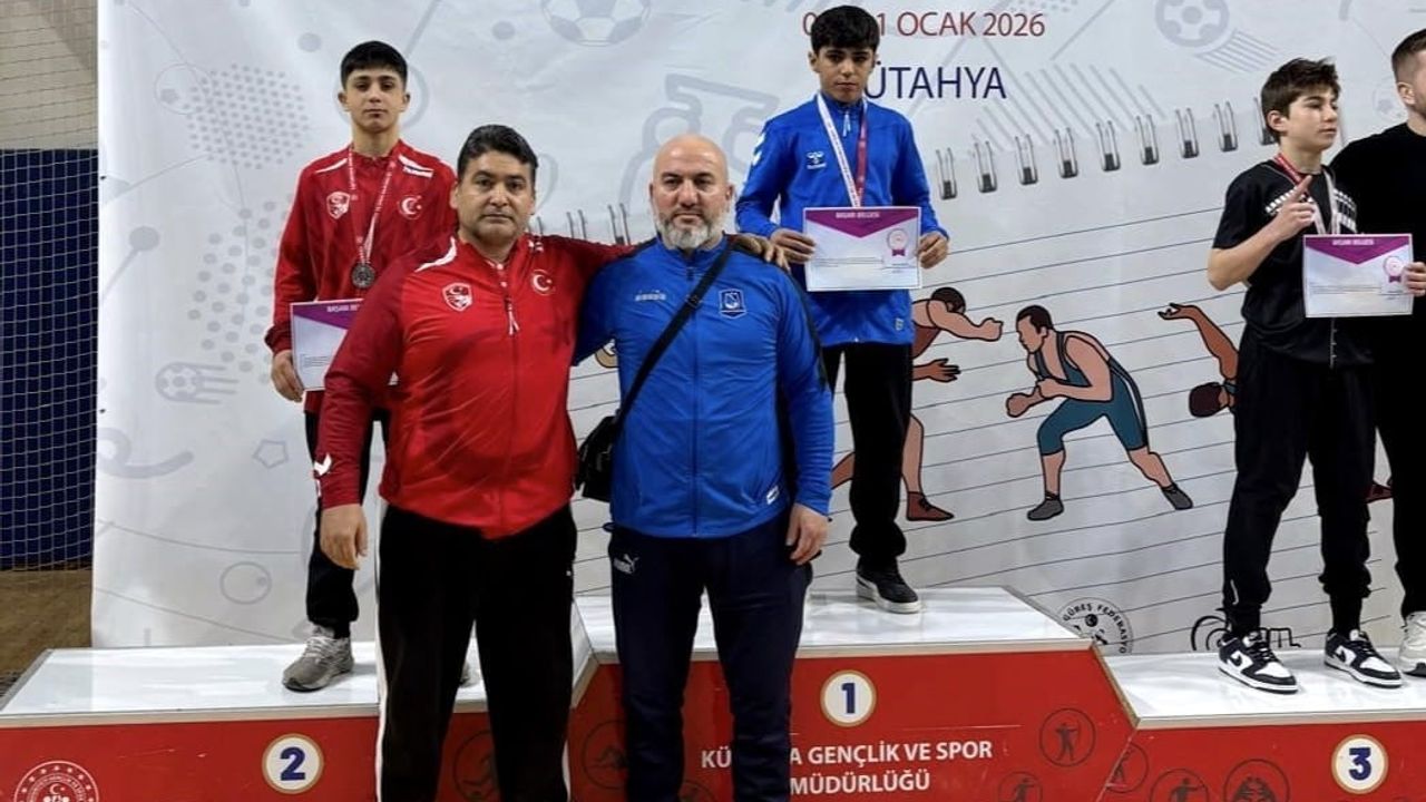 Yunusemre Belediyespor'dan Kütahya'da Büyük Başarı