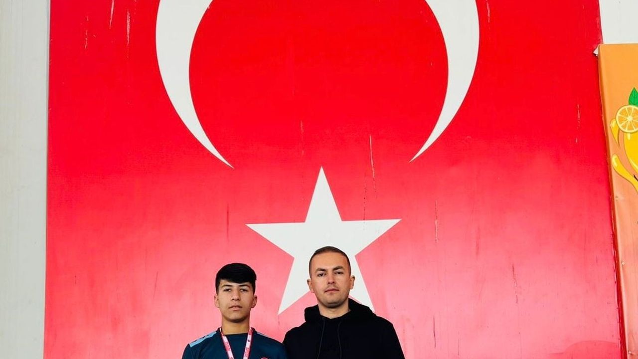 Yusuf Demirtaş Türkiye İkincisi