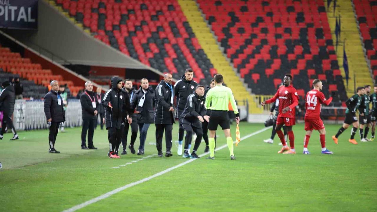 Ziraat Türkiye Kupası: Gaziantep FK ve Kocaelispor Beraberlikte Kalıyor