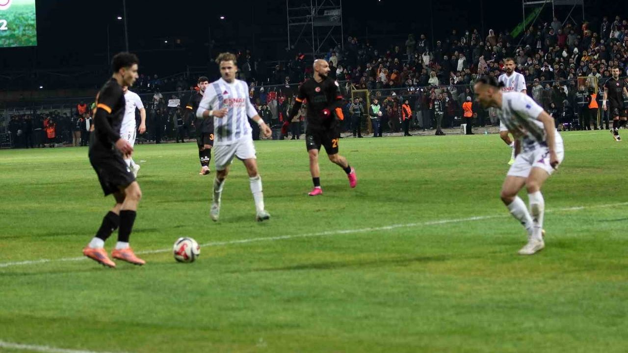 Ziraat Türkiye Kupası'nda Galatasaray, Fethiyespor'u 2-1 Geçti