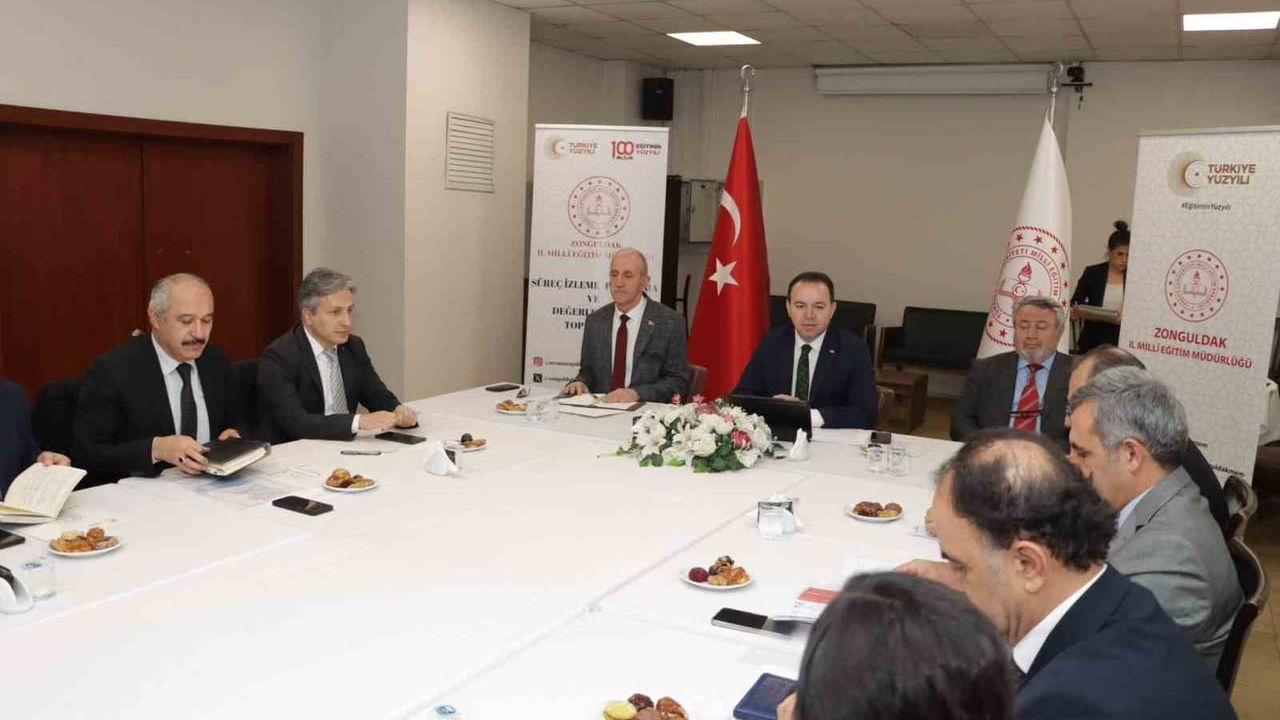 Zonguldak'ta Eğitim Yöneticileri Toplandı