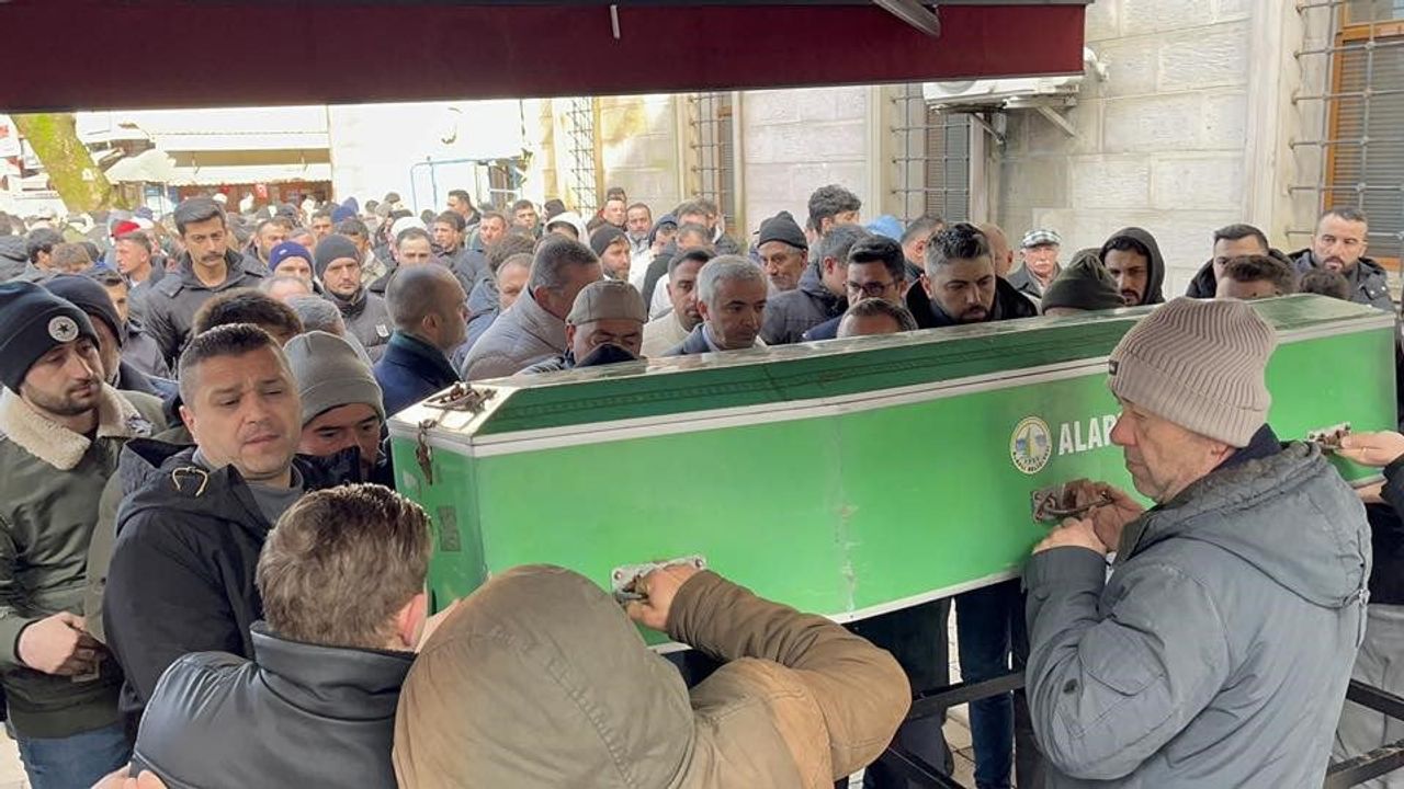 Zonguldak'ta Hayatını Kaybeden Adliye Çalışanı Toprağa Verildi