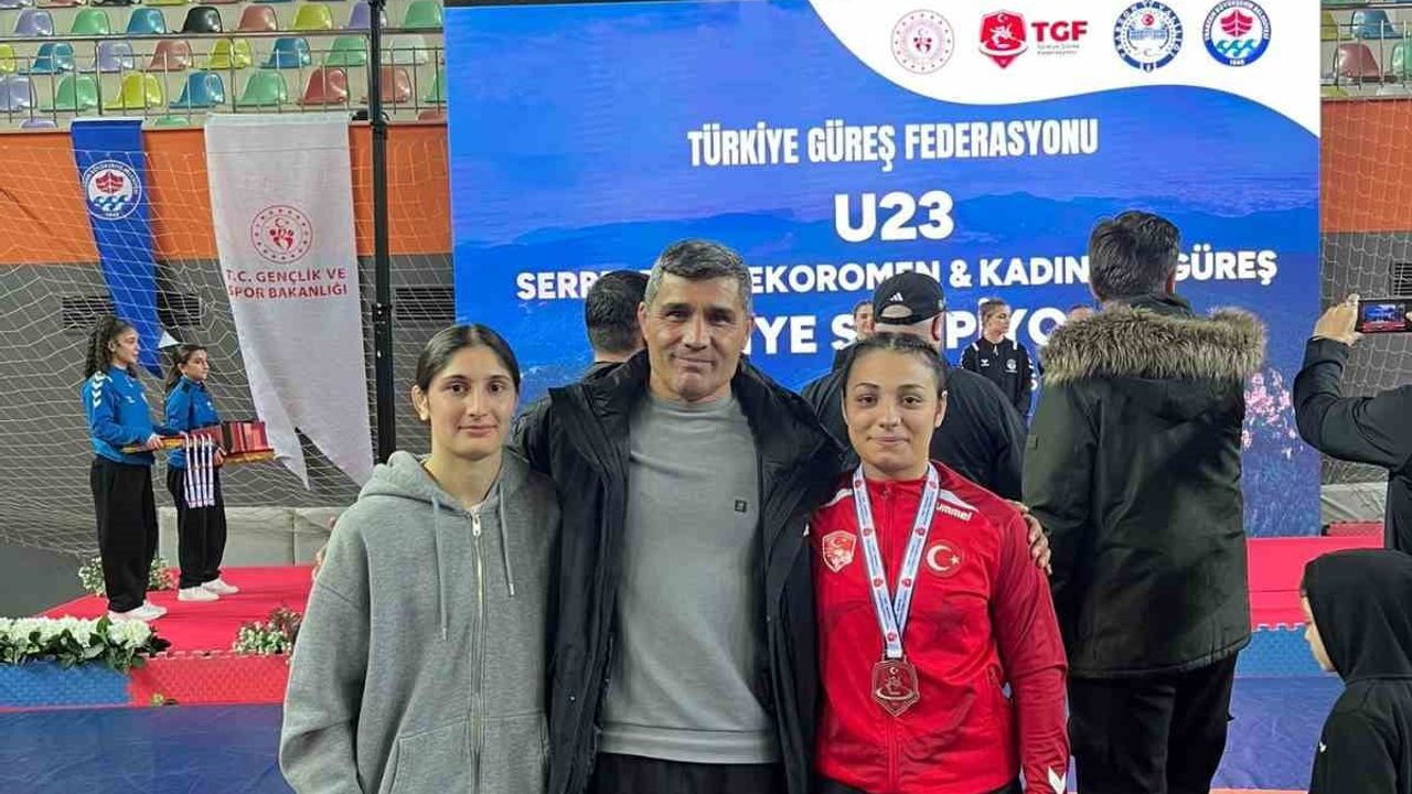 Aydınlı Güreşçi Suna Durmaz, Trabzon'dan Gümüş Madalya ile Döndü