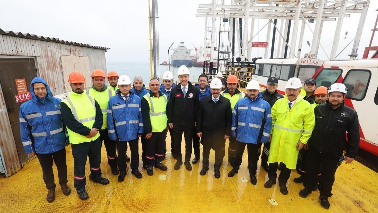 Bakan Bayraktar, Türkiye'nin Gaz İhtiyacını Karşılamak İçin Yeni Yatırımlar Duyurdu