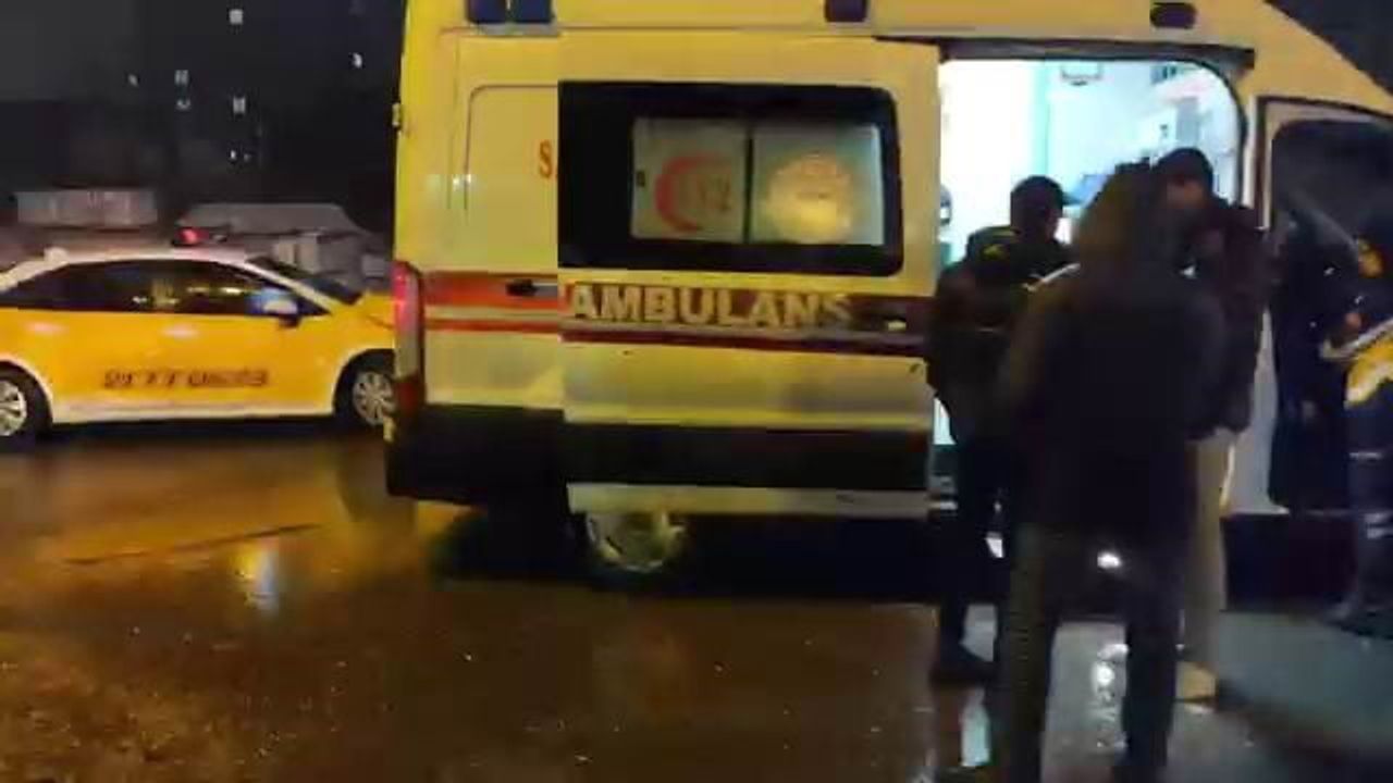 Diyarbakır'da Trafik Kazası: Ticari Taksi ile Yolcu Minibüsü Çarpıştı