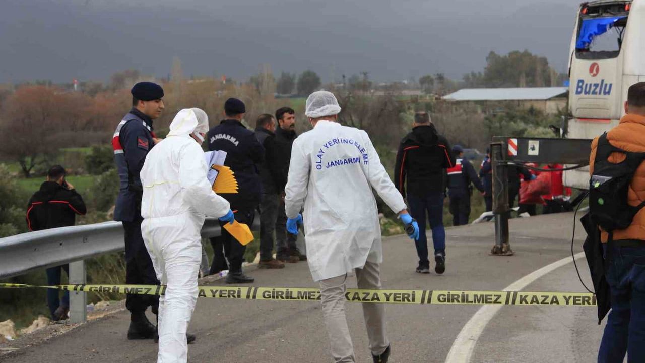 Döşemealtı’nda Feci Otobüs Kazası: 9 Ölü, 22 Yaralı