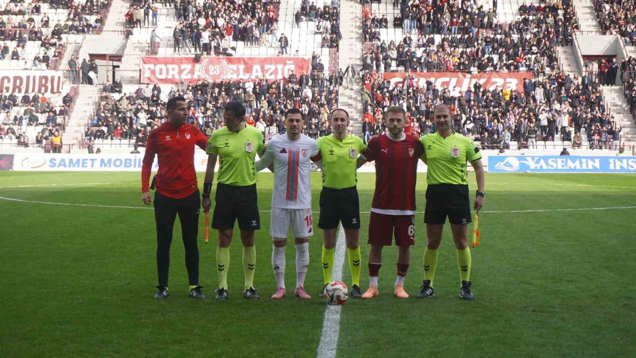 Elazığspor Altınordu'yu 2-0 Geçti