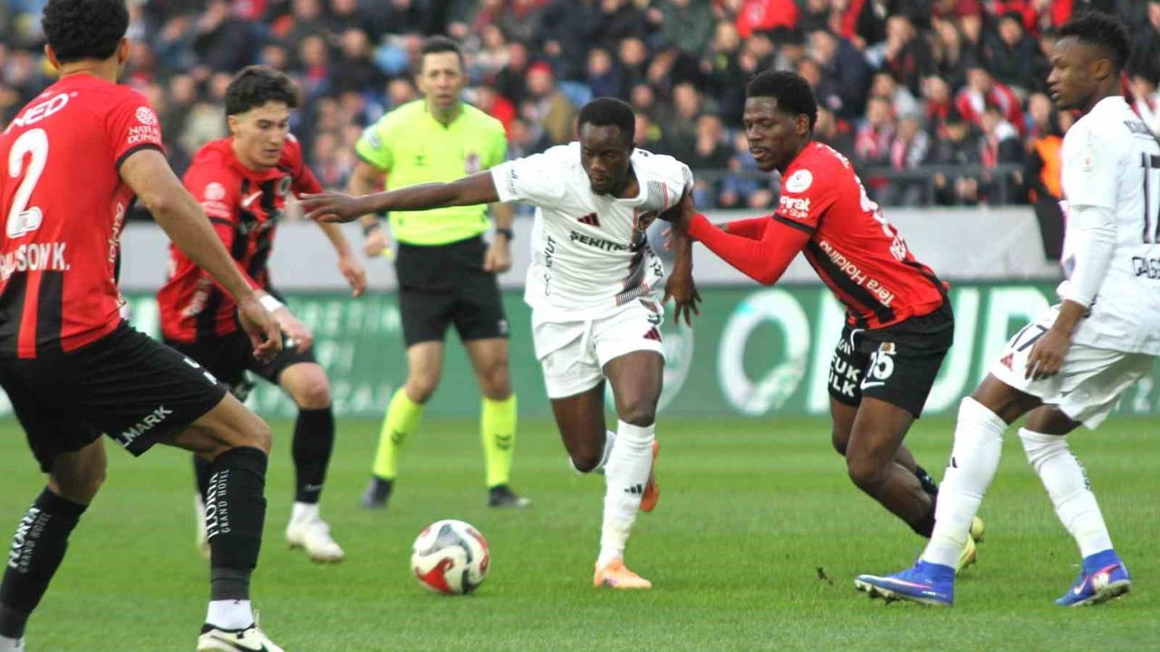 Gençlerbirliği, Gaziantep FK'yi 1-0 Geride Bıraktı