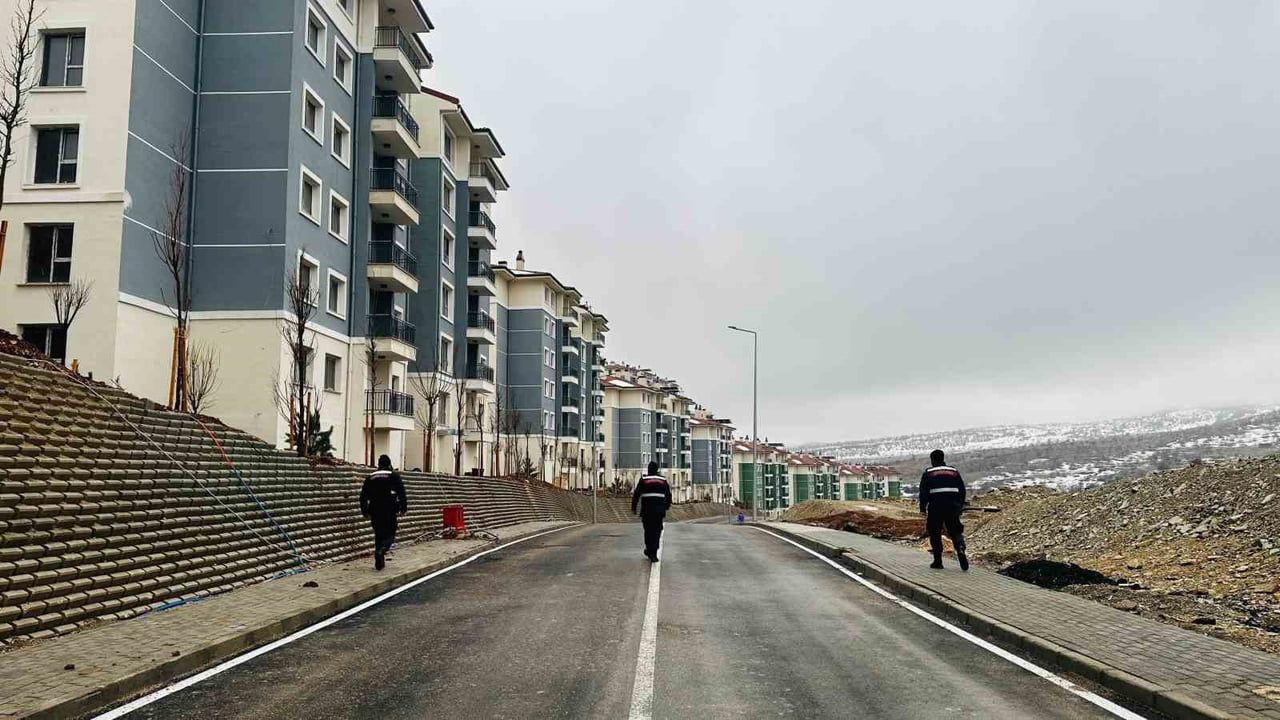 Gölbaşı'nda Jandarma Güvenliği Artırıyor