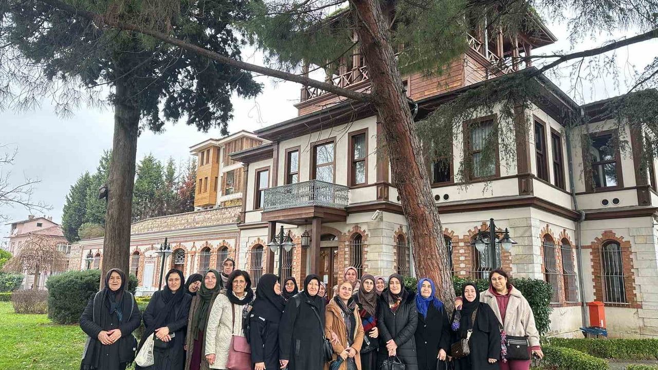 Kocaeli'nin Tarihi ve Doğal Güzellikleri 'Gez-Gör' Projesiyle Keşfediliyor