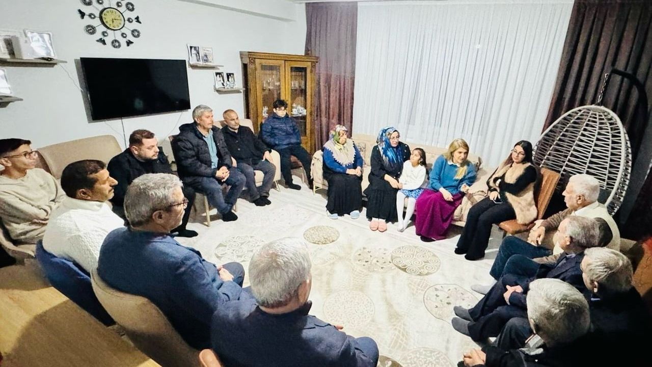 Milletvekili Ölmeztoprak'tan Esnaf ve Hane Ziyaretleri