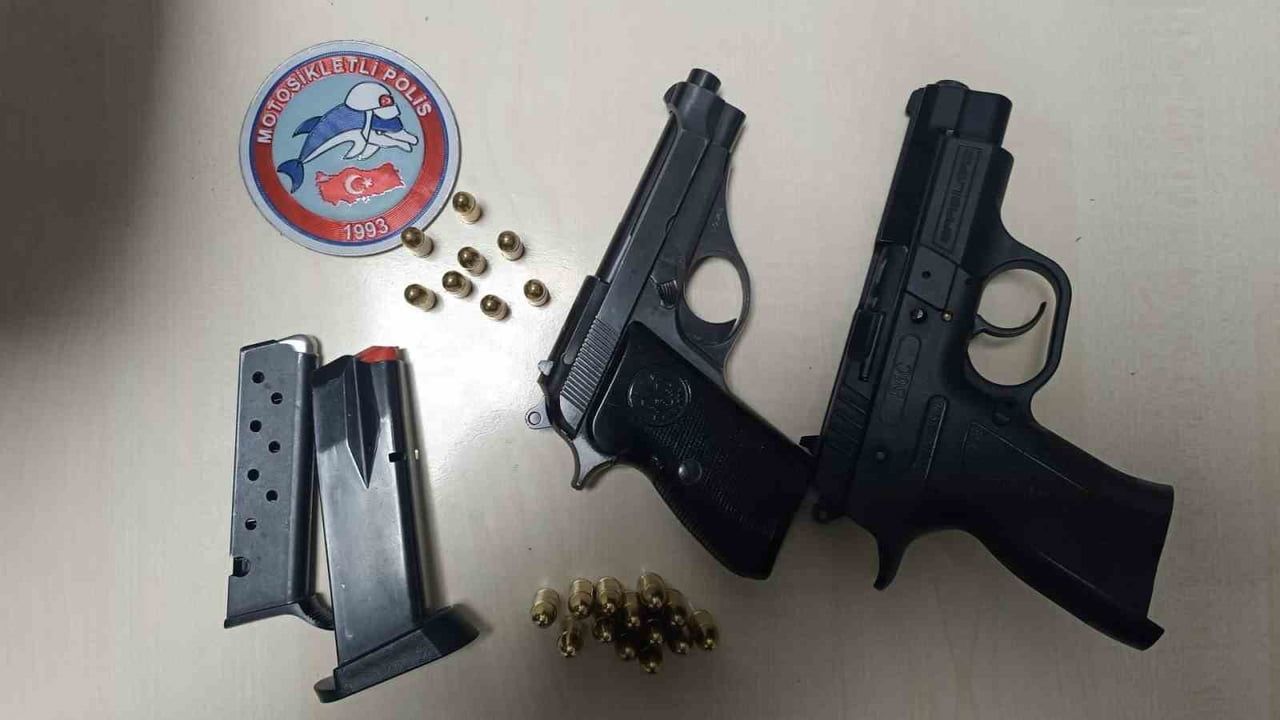 Ruhsatsız Silah Ele Geçirildi