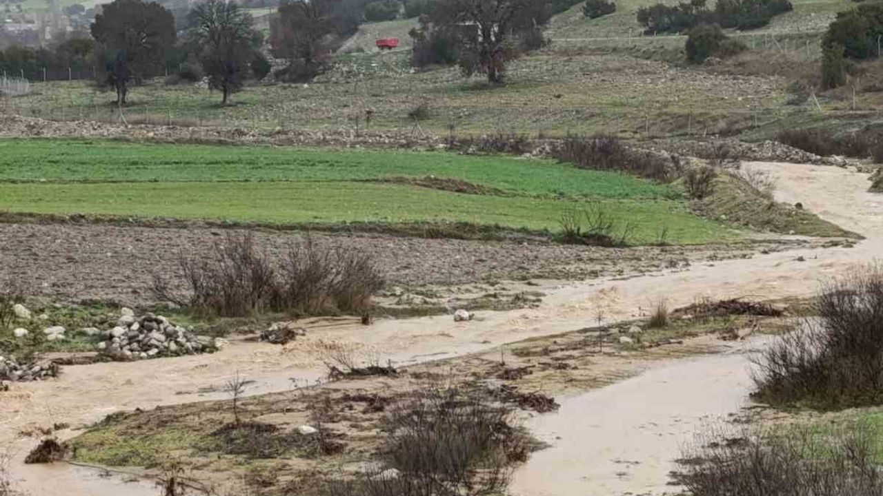 Selendi'de Taşkınlar Yaşandı