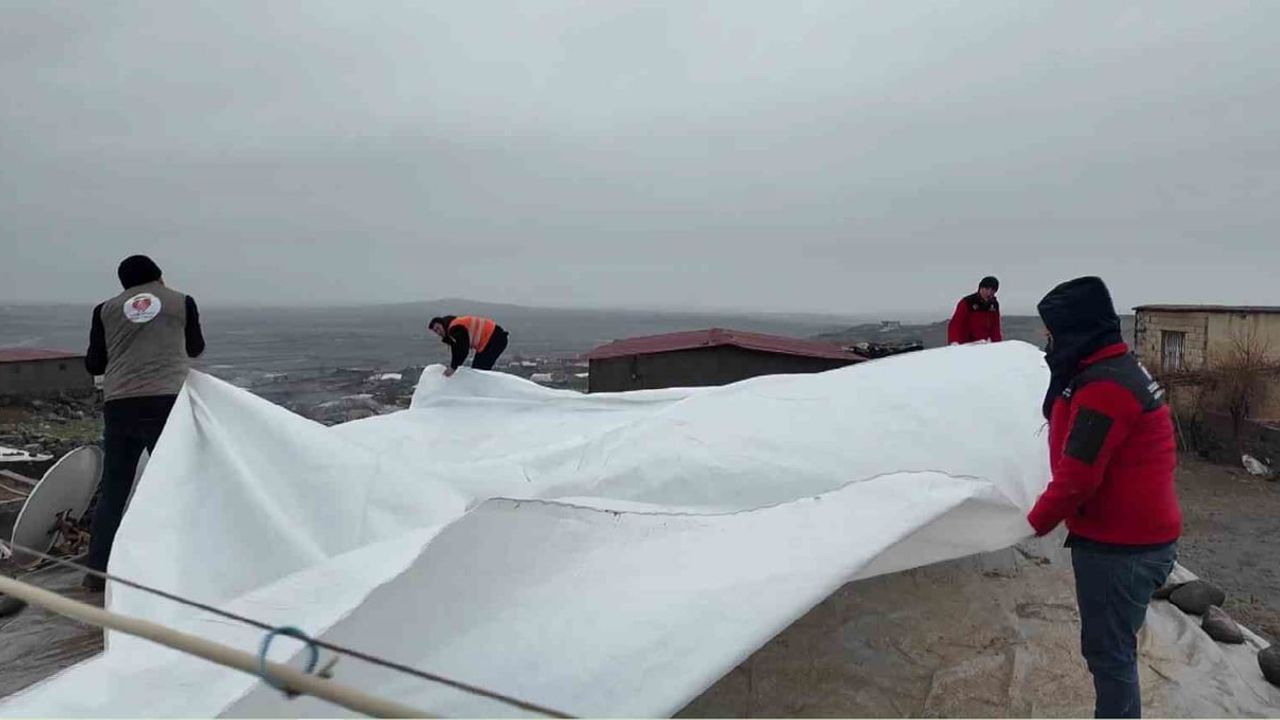 Siverek'teki Mağdur Aileye Hayırsever Desteği