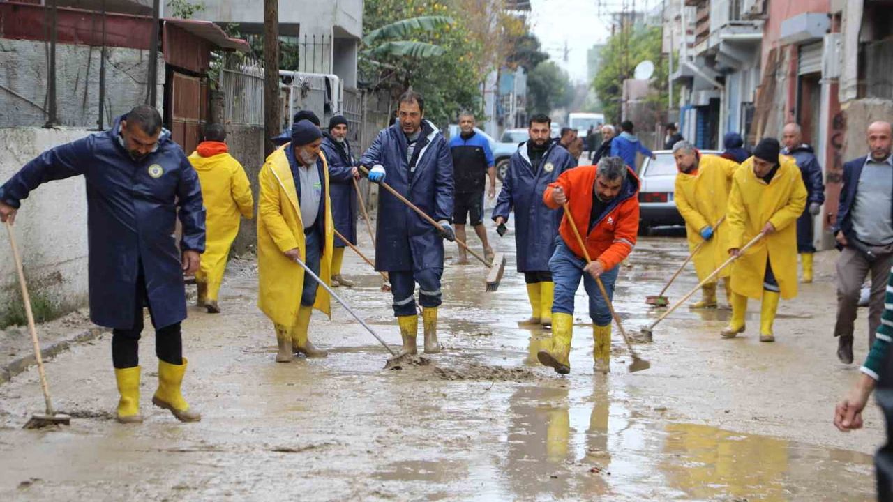 Yüreğir Belediyesi, Sel Mağdurlarının Yanında