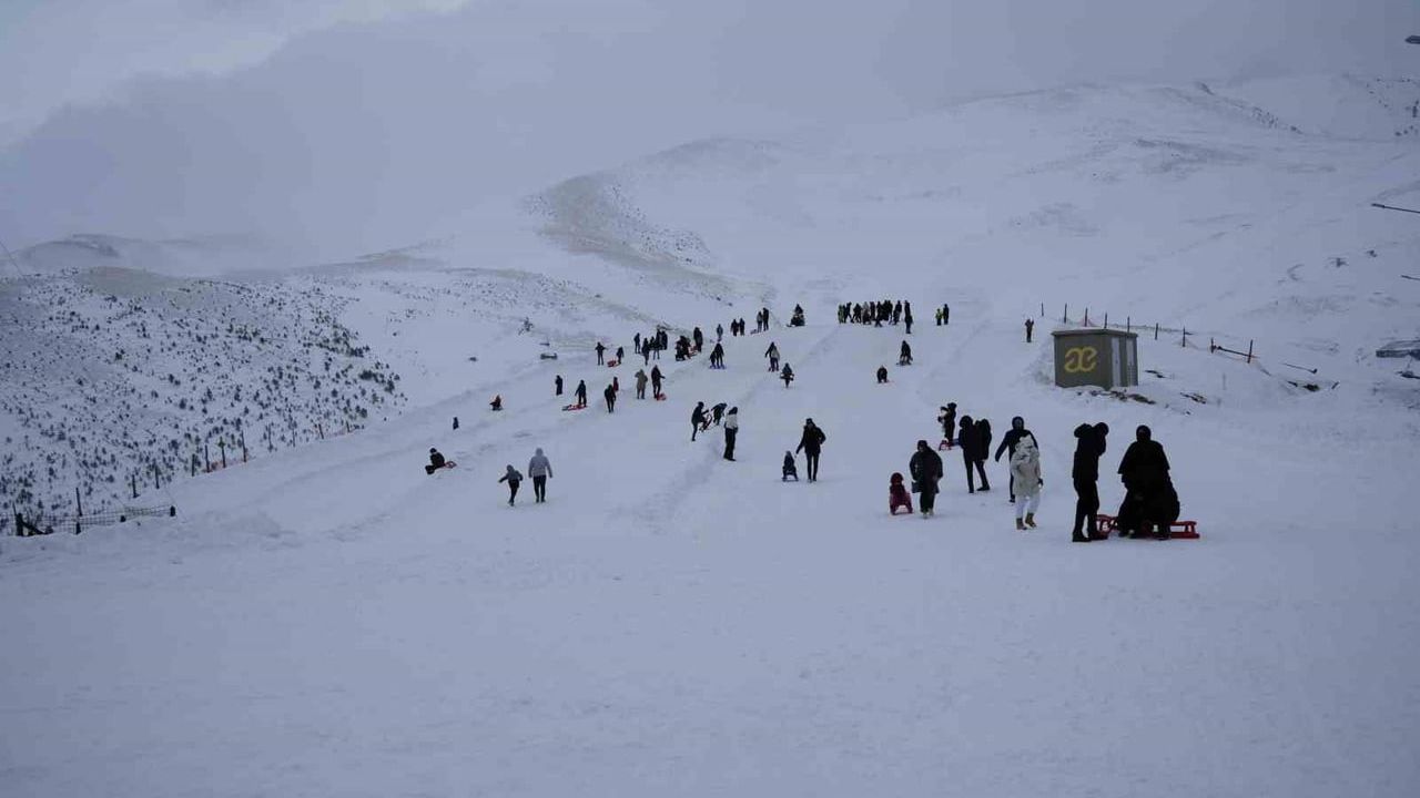 Zigana Dağı, Sömestir Tatilinde 80 Bin Ziyaretçiyi Ağırladı