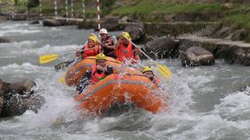 Rize'de 13. Uluslararası Rafting Yarışması Heyecanı