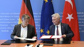 Alman İş Dünyası Türkiye'ye Yatırım Yapmakta Israrcı