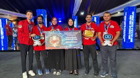 Joysper Öğrencileri TEKNOFEST'te Engelli Çocuklar için Sosyal Robot Geliştirdi